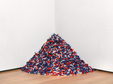Felix Gonzalez-Torres. "Untitled" (USA Today). 1990